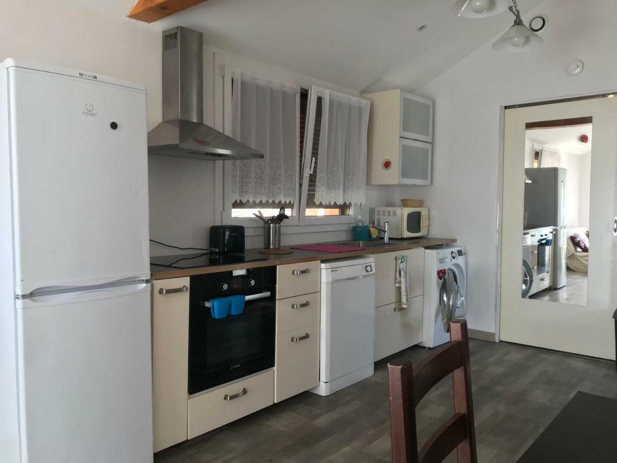 Joli Studio Au Calme Apartment Bassens  Ngoại thất bức ảnh